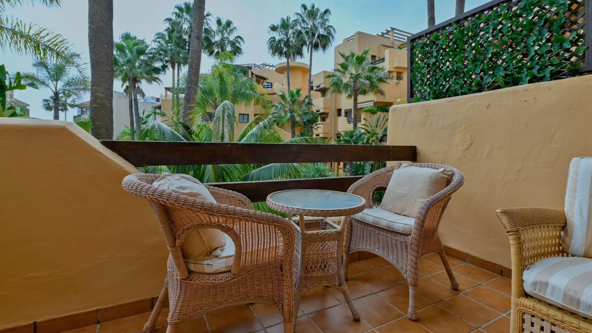 Apartment Amplio Apartamento De 3 Dormitorios Junto A La Playa, Costalita, Estepona