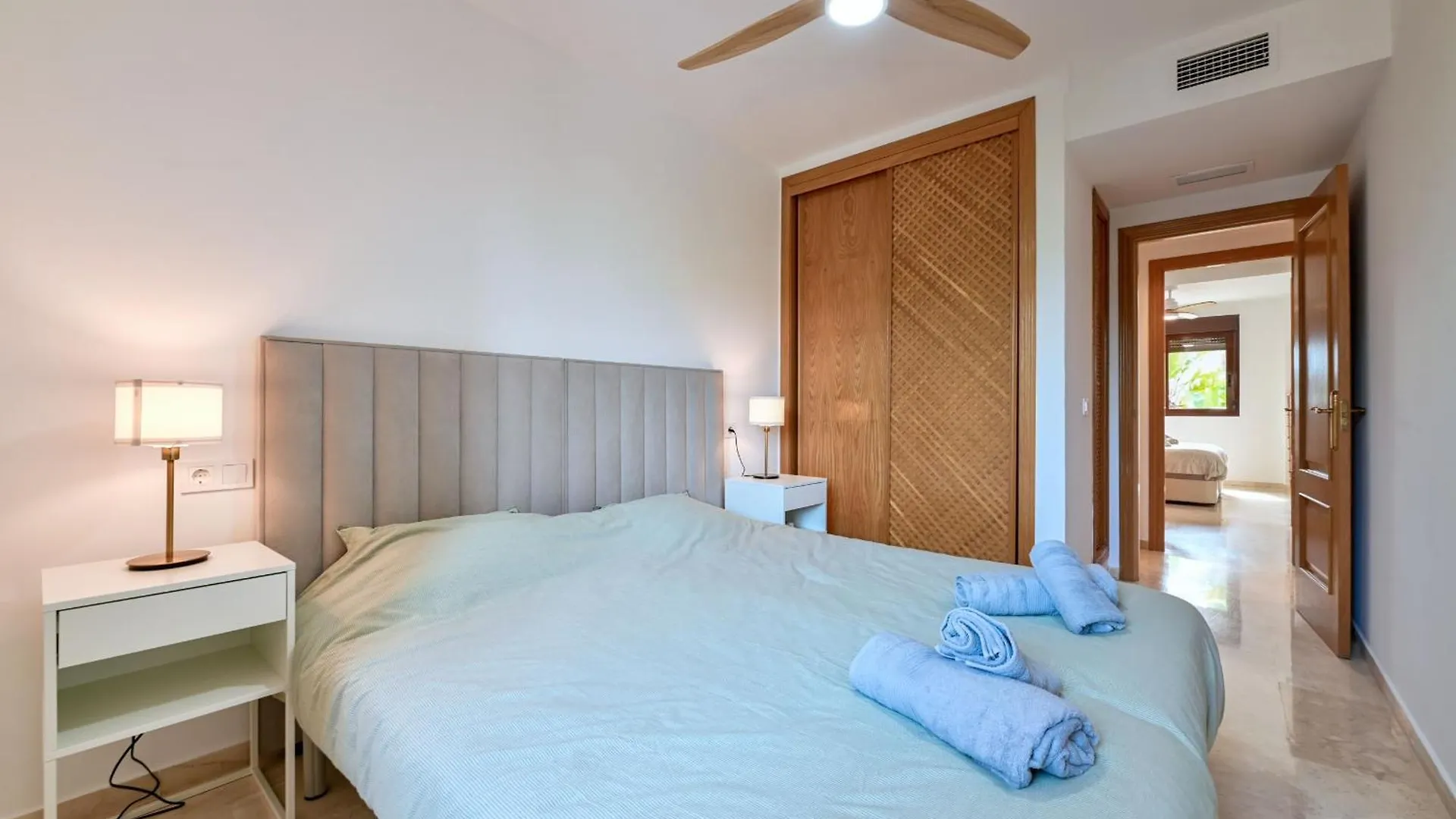 Apartment Amplio Apartamento De 3 Dormitorios Junto A La Playa, Costalita, Estepona